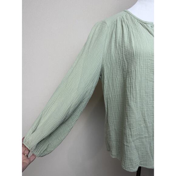 Entro Women's Blouse Sz M Button Up Long Sleeves Green Classic Casual - Picture 3 of 12